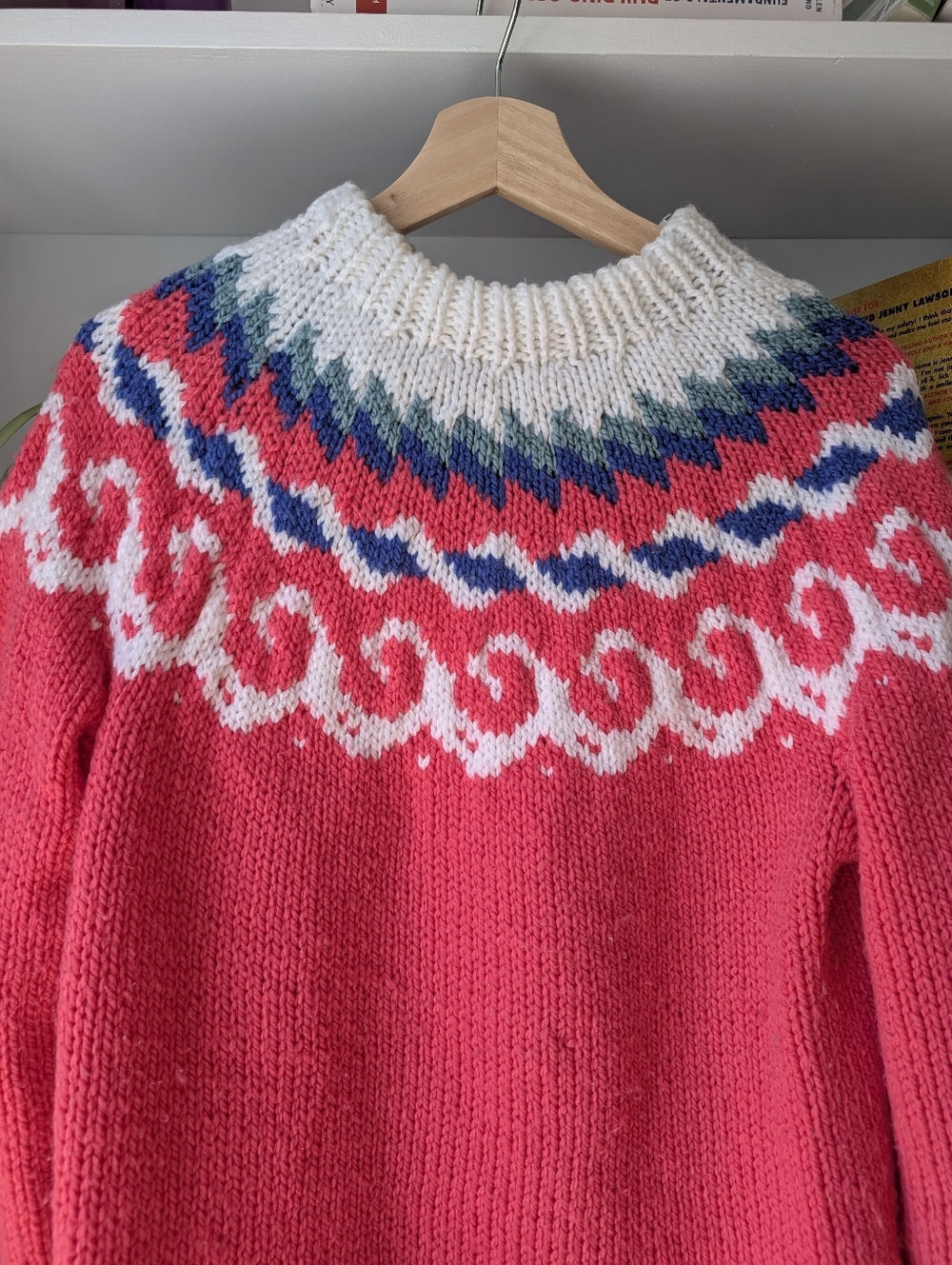 Vintage Handmade Knit Sweater Icelandic Pattern Pink Size Medium Cozy Fair Isle - Picture 4 of 7